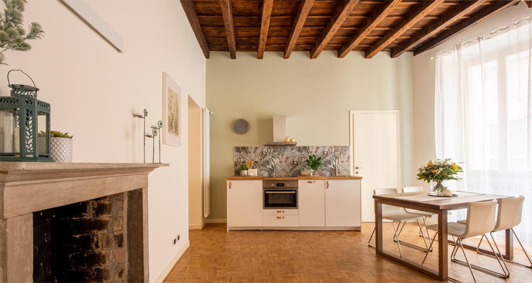 Charming Joivy Flat Next To Duomo Di Côme Esterno foto